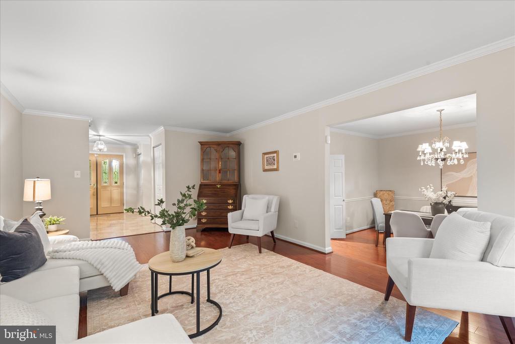 10205 OLD HUNT ROAD