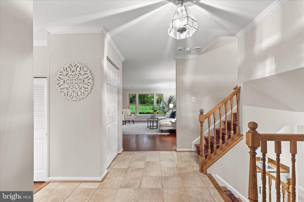 10205 OLD HUNT ROAD