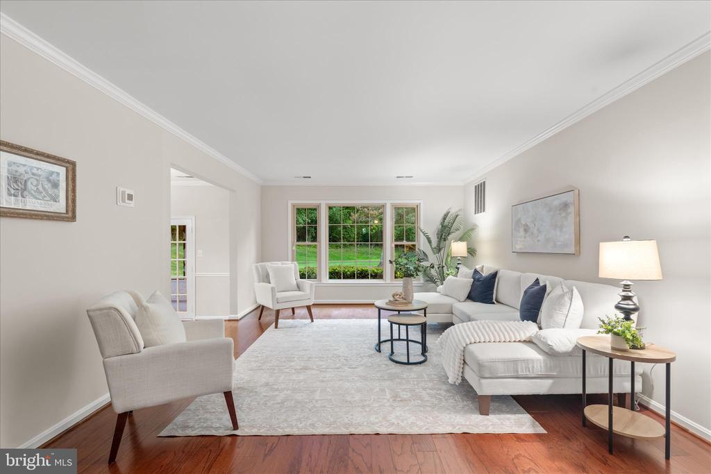 10205 OLD HUNT ROAD
