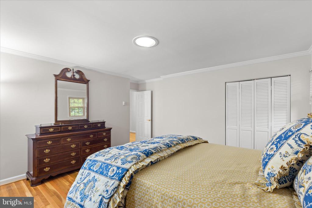 10205 OLD HUNT ROAD