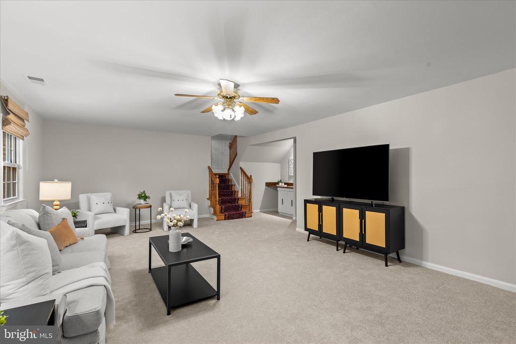 10205 OLD HUNT ROAD