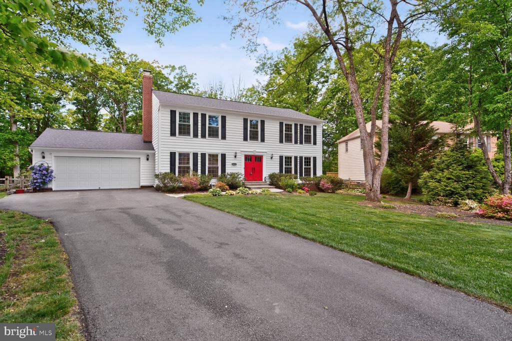 2497 FREETOWN DRIVE