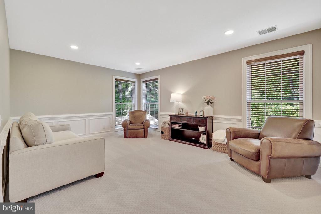 11394 FOX VALE GLEN COURT