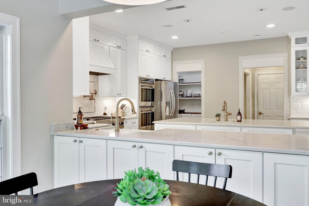 11394 FOX VALE GLEN COURT