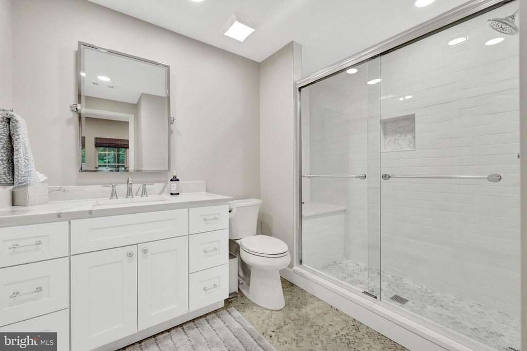 11394 FOX VALE GLEN COURT