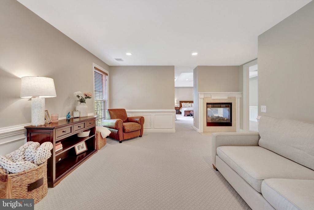 11394 FOX VALE GLEN COURT