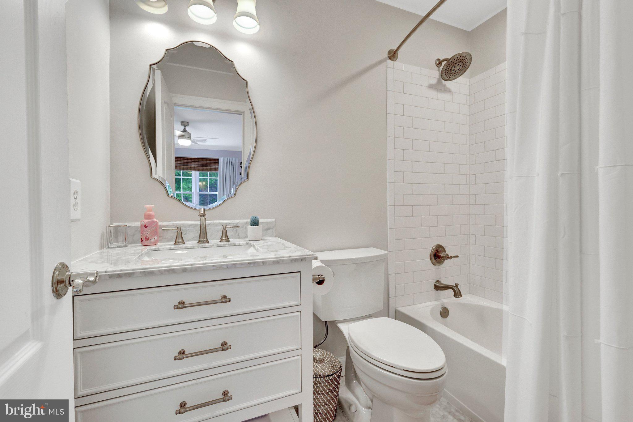 11394 FOX VALE GLEN COURT
