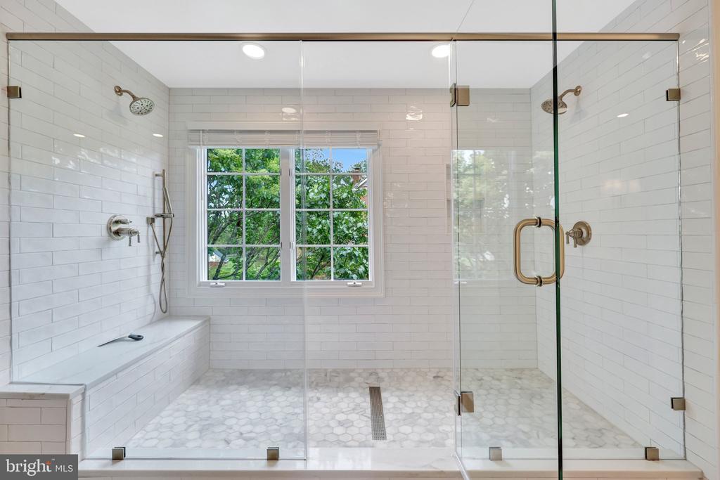 11394 FOX VALE GLEN COURT
