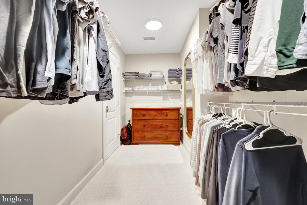 11394 FOX VALE GLEN COURT