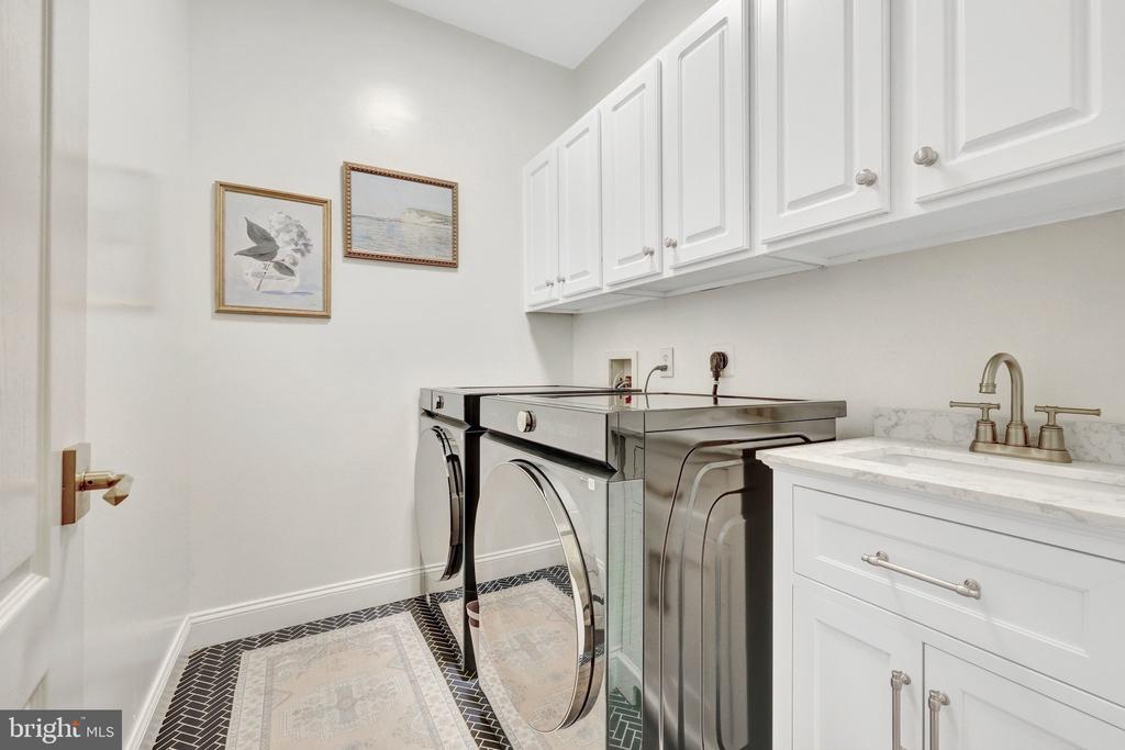 11394 FOX VALE GLEN COURT