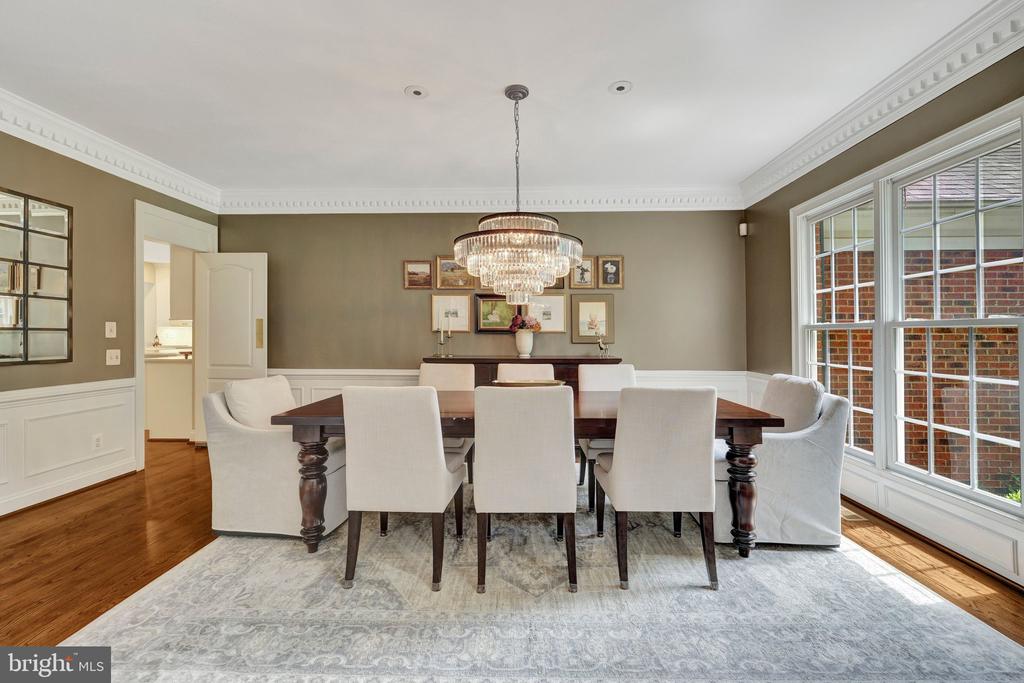 11394 FOX VALE GLEN COURT