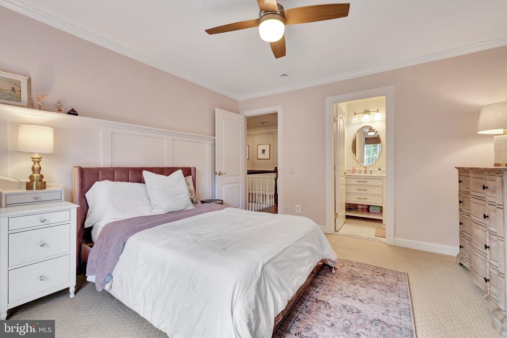 11394 FOX VALE GLEN COURT