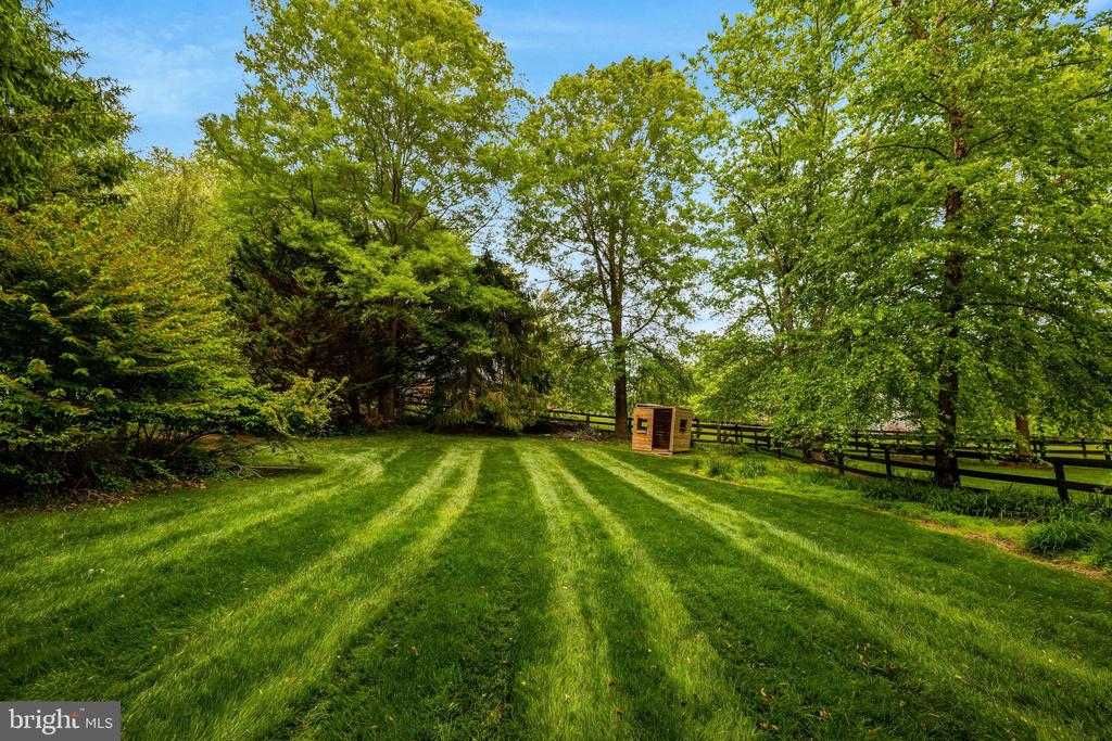 11394 FOX VALE GLEN COURT