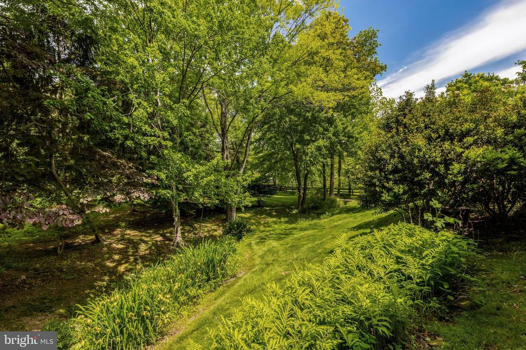 11394 FOX VALE GLEN COURT