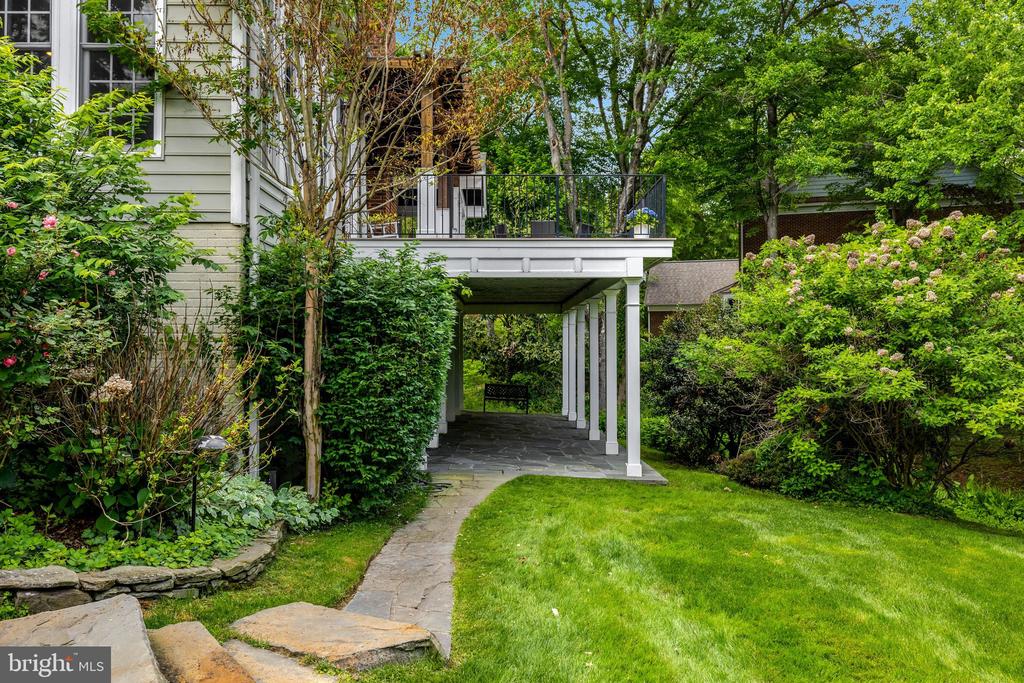 11394 FOX VALE GLEN COURT
