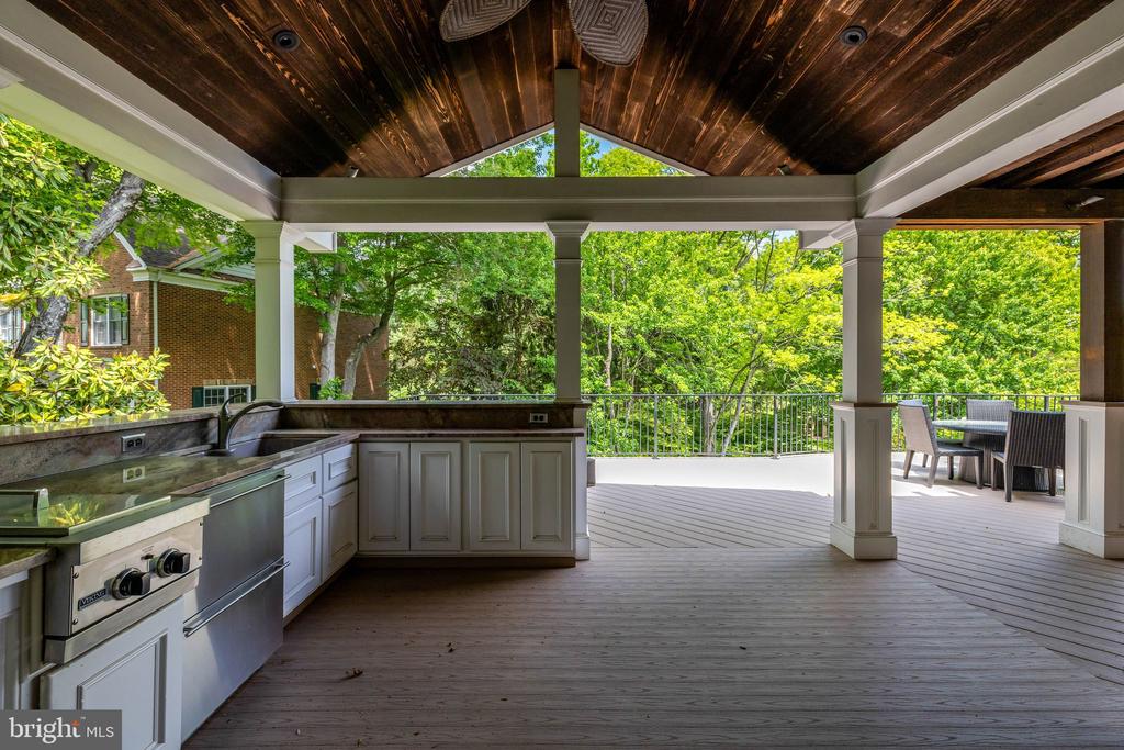 11394 FOX VALE GLEN COURT