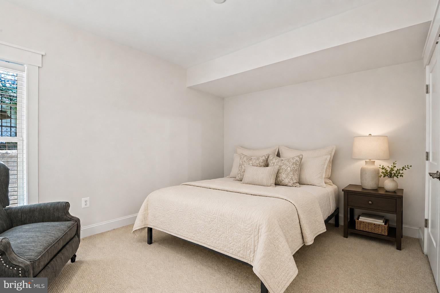 1416 ROSS DRIVE SW