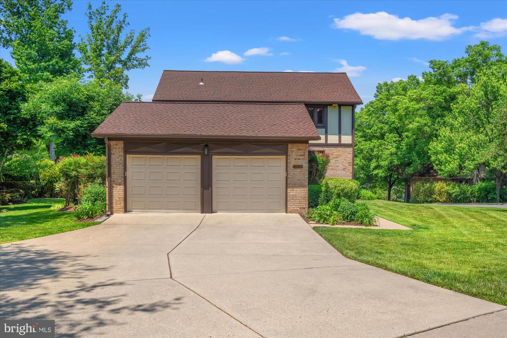 3800 RIDGELEA DRIVE