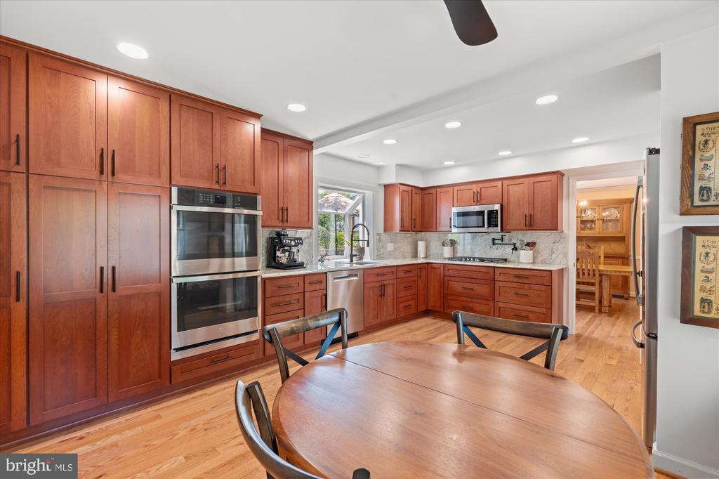 3800 RIDGELEA DRIVE