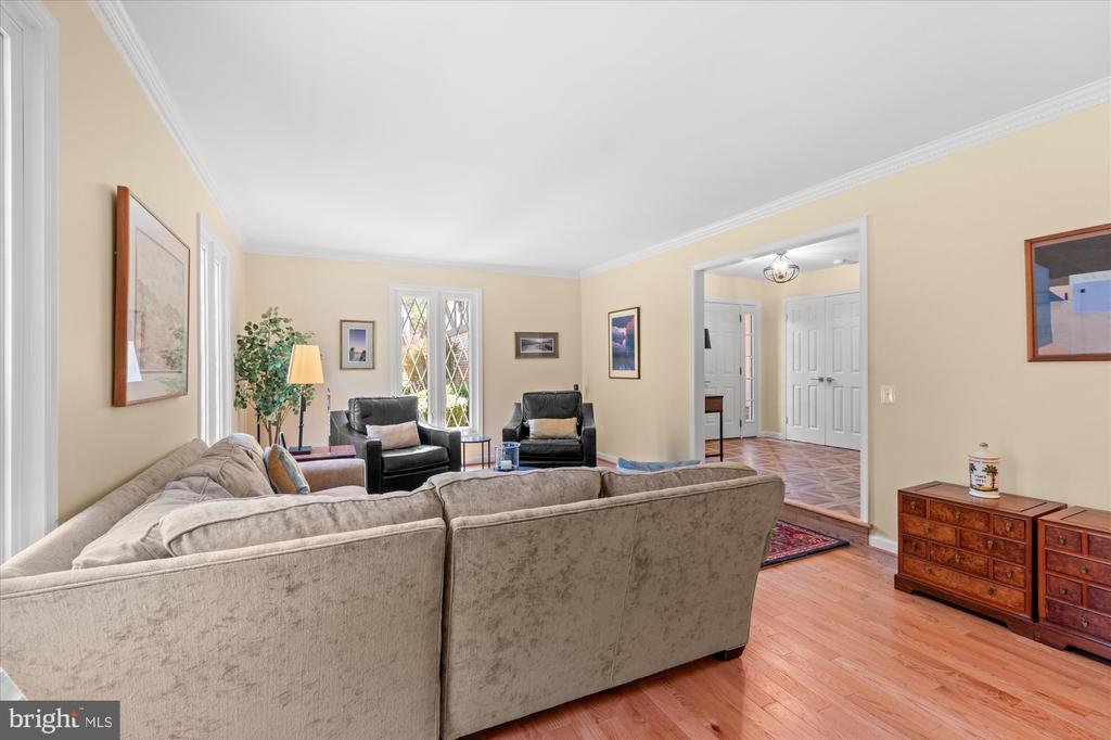 3800 RIDGELEA DRIVE