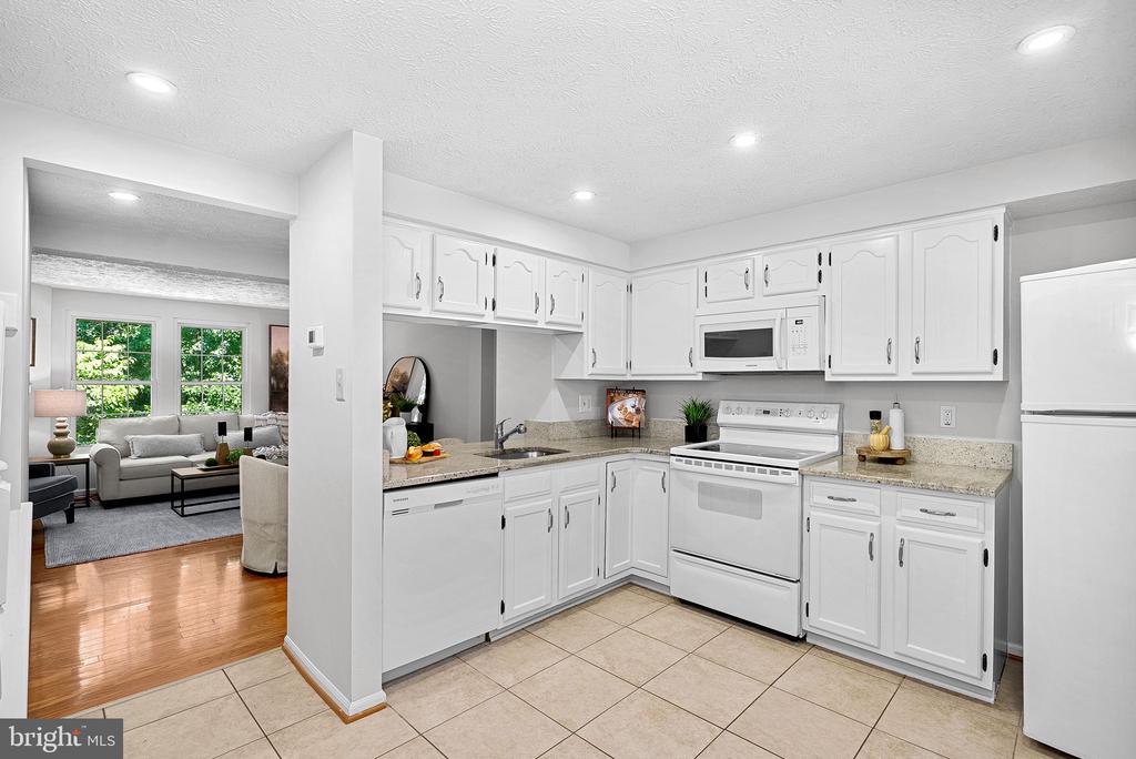 11908 FIELDTHORN COURT