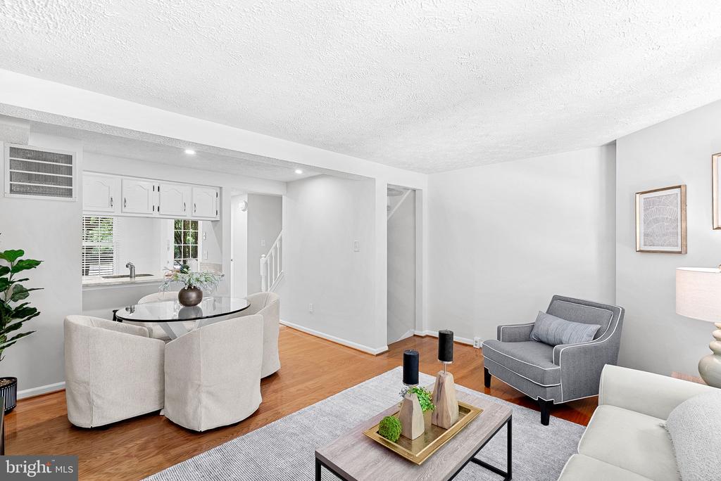 11908 FIELDTHORN COURT
