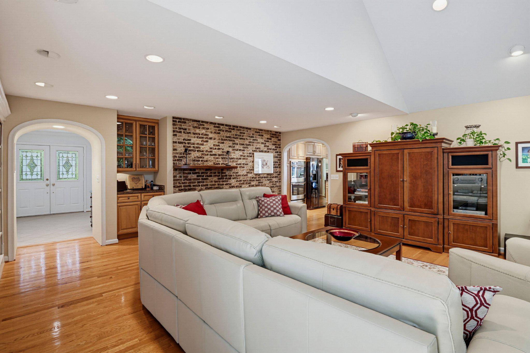 1311 TULIP POPLAR LANE