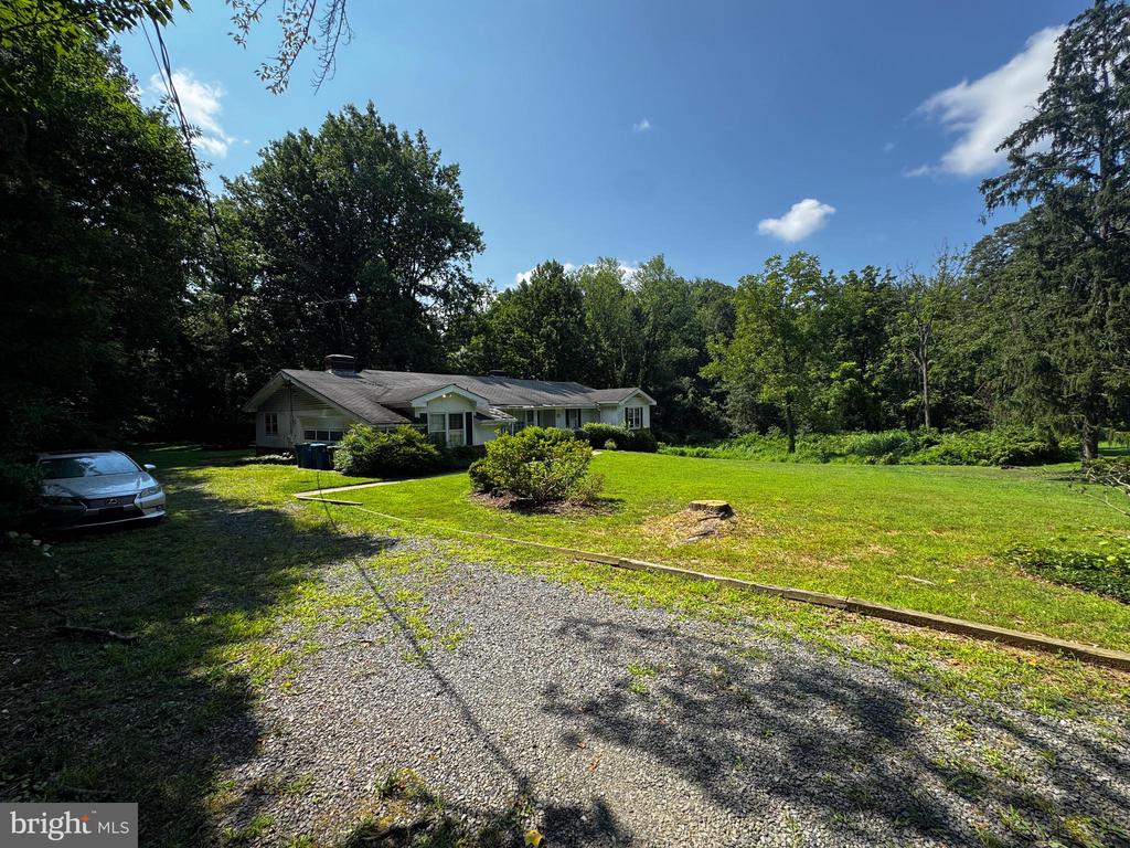 2117 POST ROAD