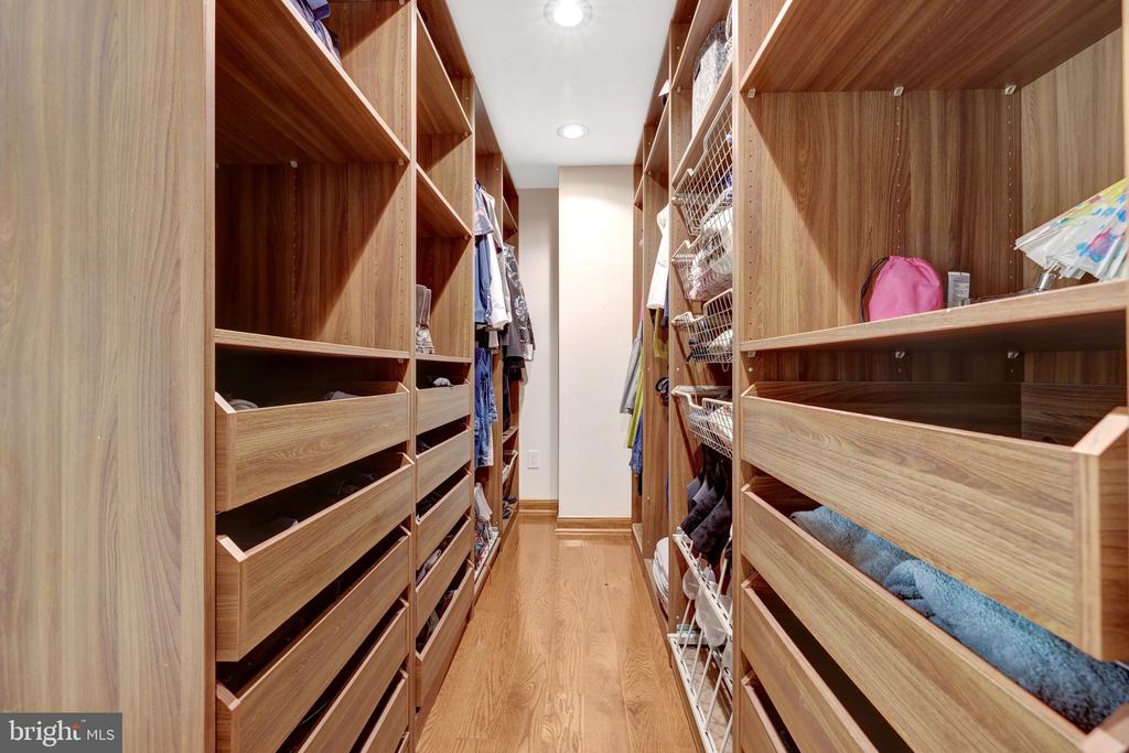 13112 HEARTHSIDE LANE