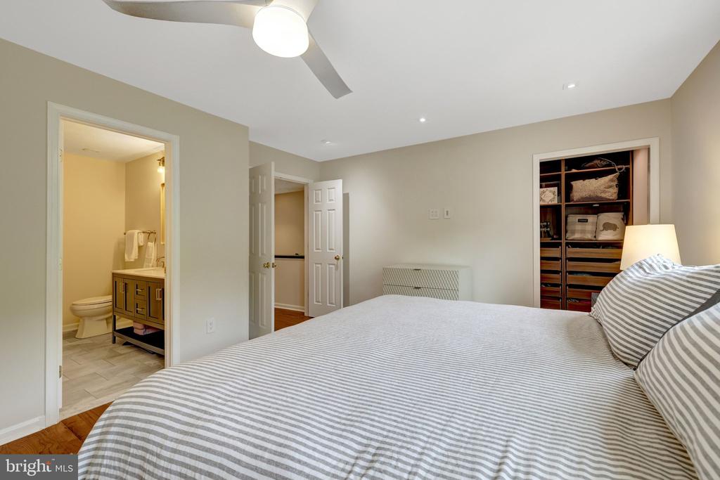 13112 HEARTHSIDE LANE