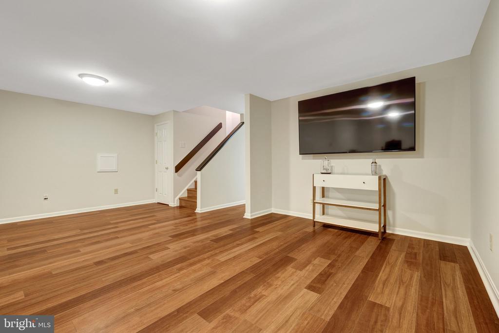 13112 HEARTHSIDE LANE