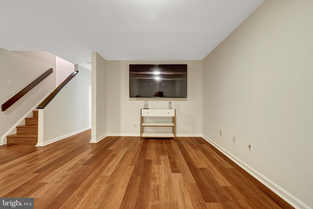 13112 HEARTHSIDE LANE