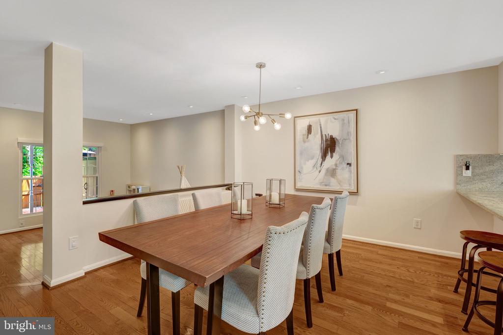 13112 HEARTHSIDE LANE