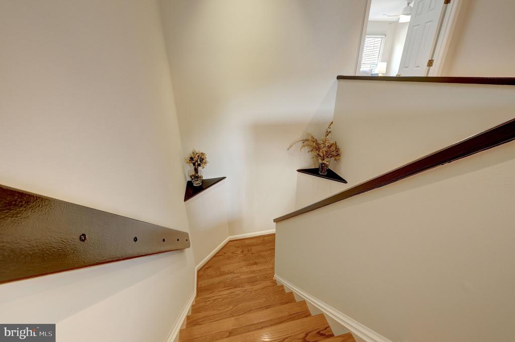 13112 HEARTHSIDE LANE