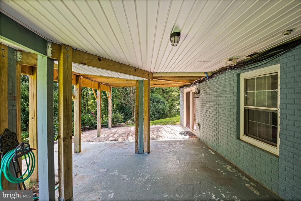 9830 FAUST DRIVE