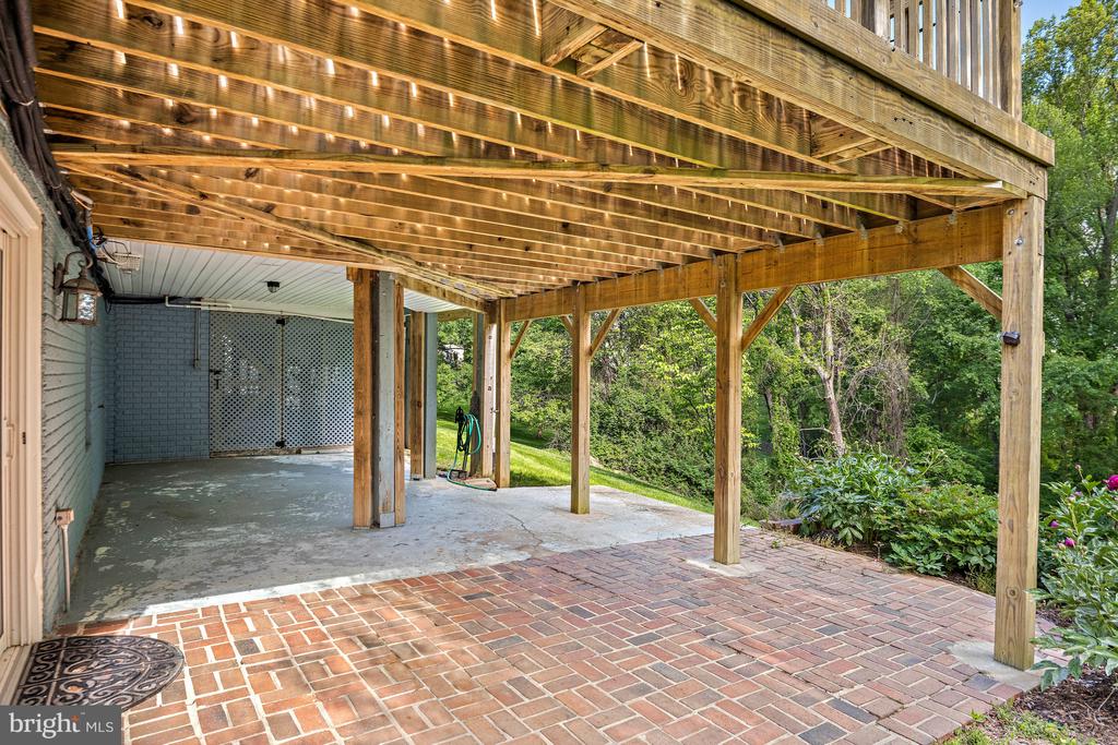 9830 FAUST DRIVE