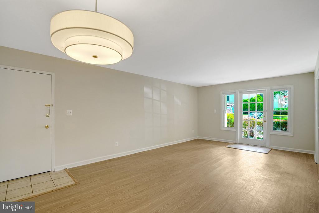 5901 KINGSFORD ROAD Unit: 435