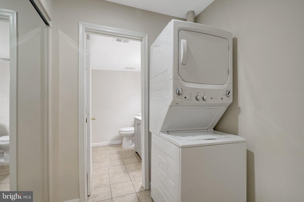 5901 KINGSFORD ROAD Unit: 435