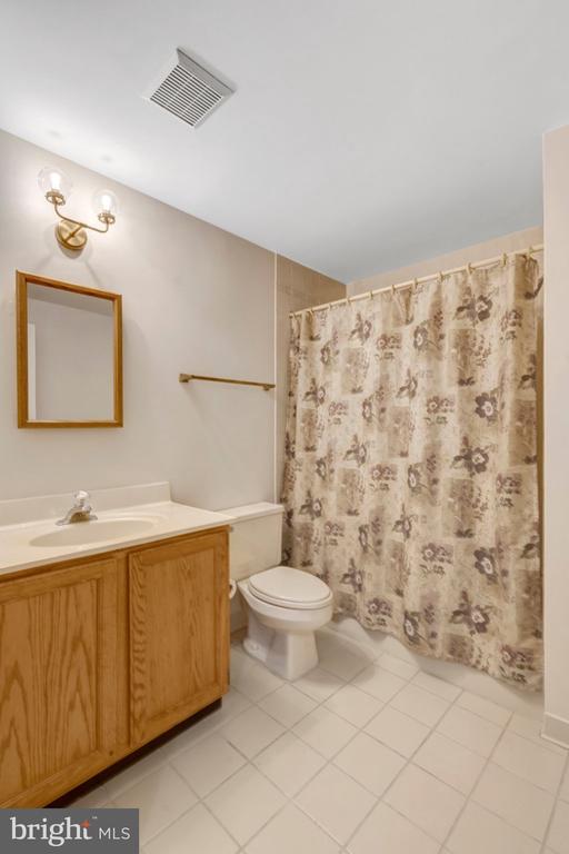 3908 LARO COURT