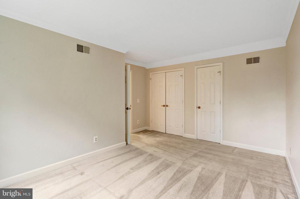3908 LARO COURT