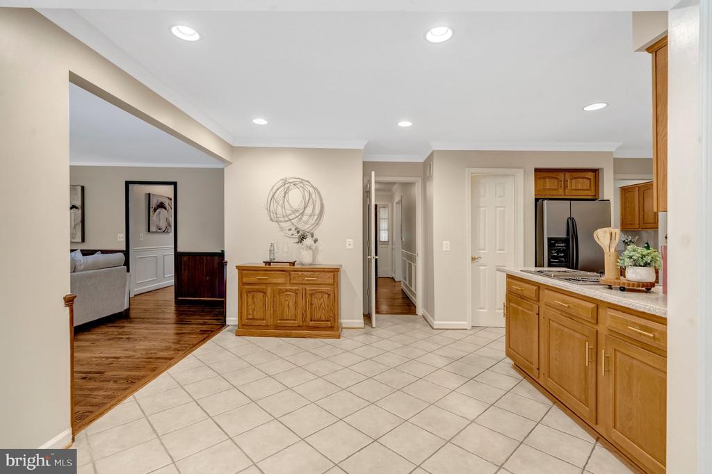 3908 LARO COURT
