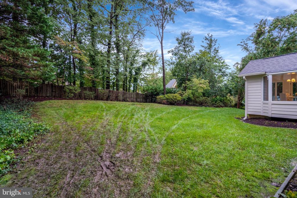 3908 LARO COURT
