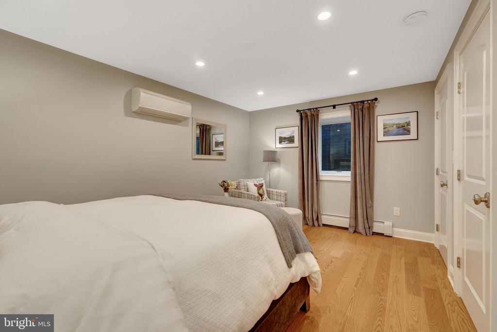 10015 SADDLE ROAD