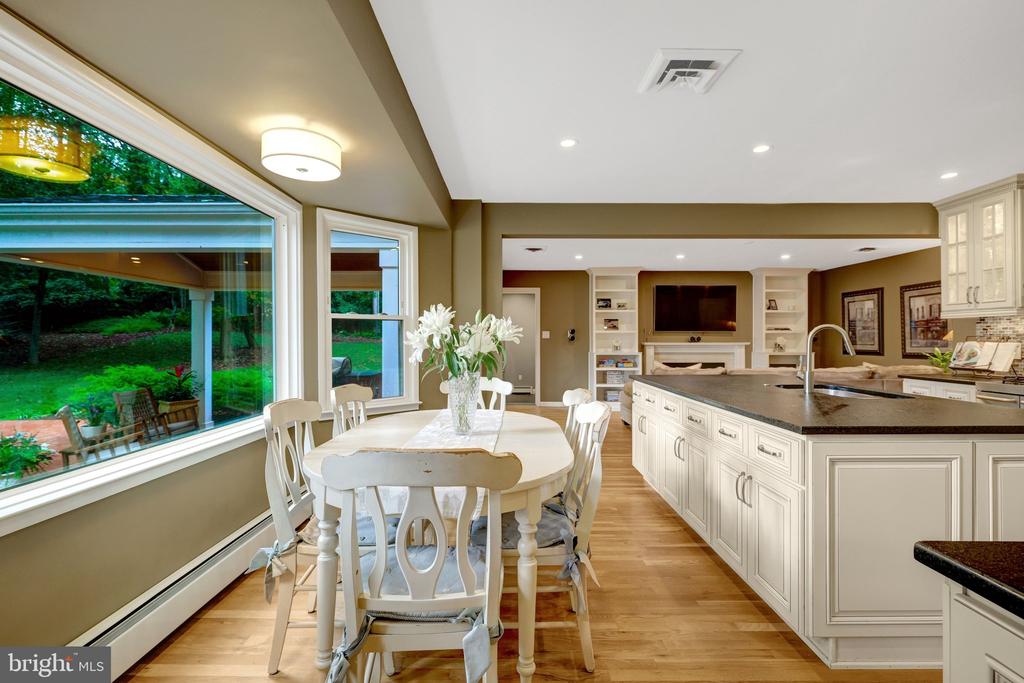 10015 SADDLE ROAD