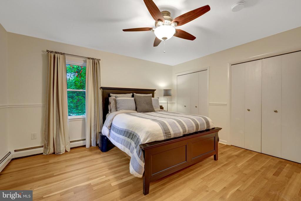10015 SADDLE ROAD