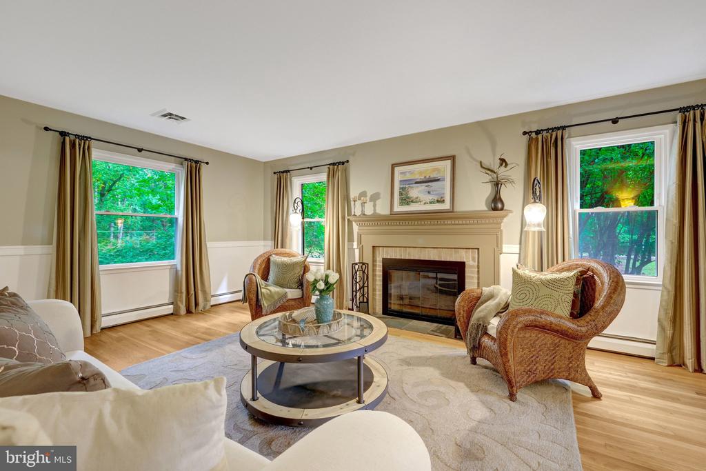 10015 SADDLE ROAD
