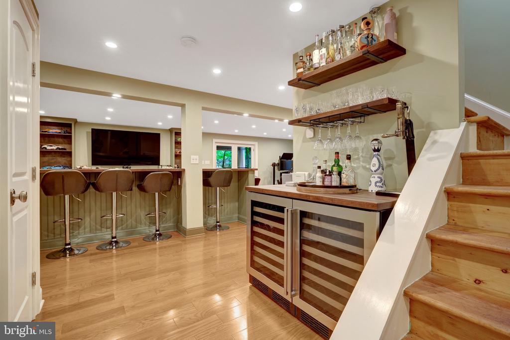 10015 SADDLE ROAD