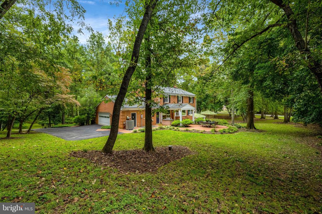 10015 SADDLE ROAD