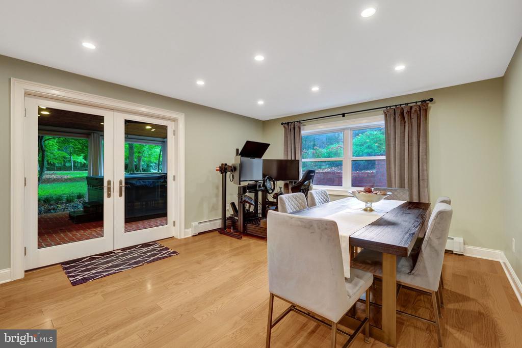 10015 SADDLE ROAD