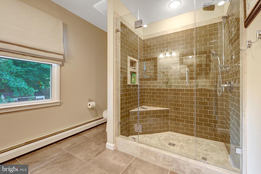 10015 SADDLE ROAD